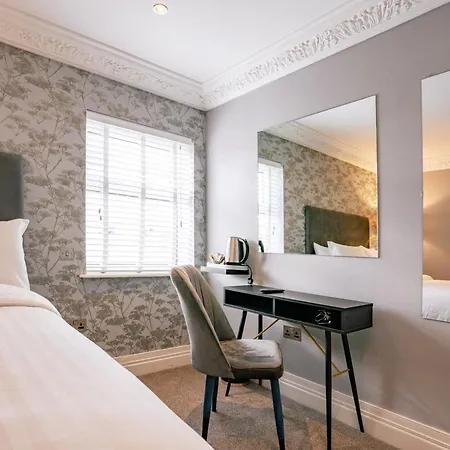 Tf Royal & Theatre 3*