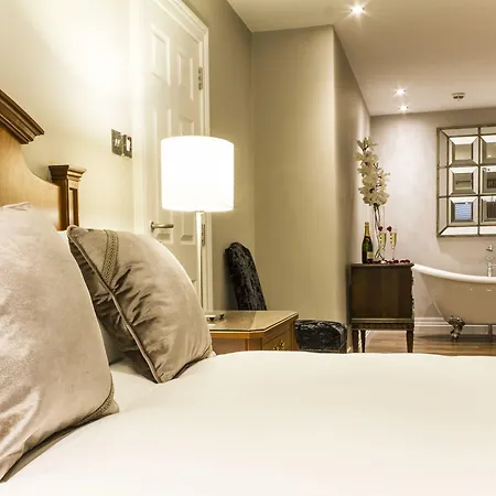 Tf Royal & Theatre Отель