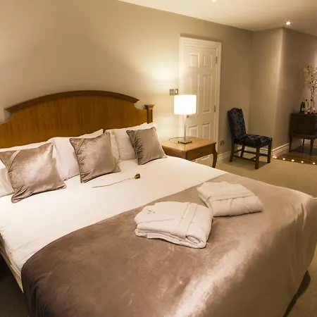 Отель Tf Royal & Theatre Каслбар