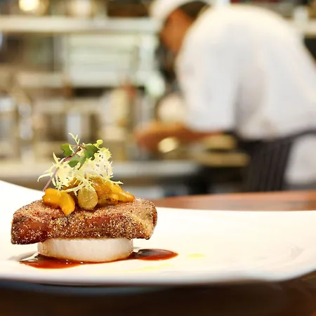 Tf Royal & Theatre ホテル キャッスルバー