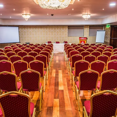 Tf Royal & Theatre Отель 3*