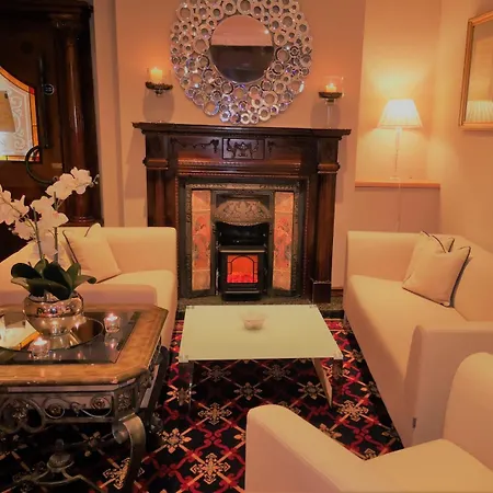 Отель Tf Royal & Theatre