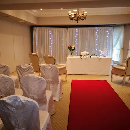 Tf Royal & Theatre 3* Каслбар