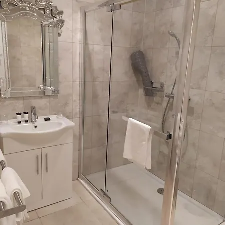 Tf Royal & Theatre 3*