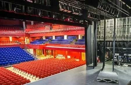 Tf Royal & Theatre 3*