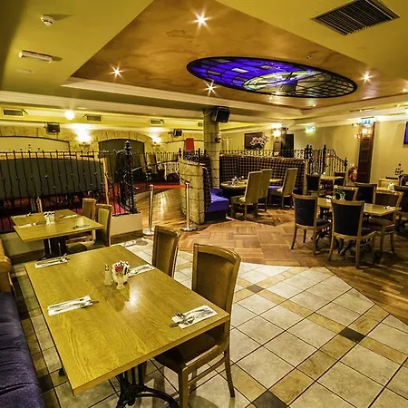 Tf Royal & Theatre Hotel Castlebar