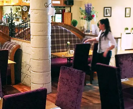 Tf Royal & Theatre Отель 3*