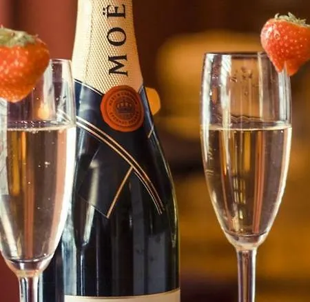 Tf Royal & Theatre Каслбар