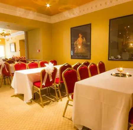 Tf Royal & Theatre 3* Каслбар