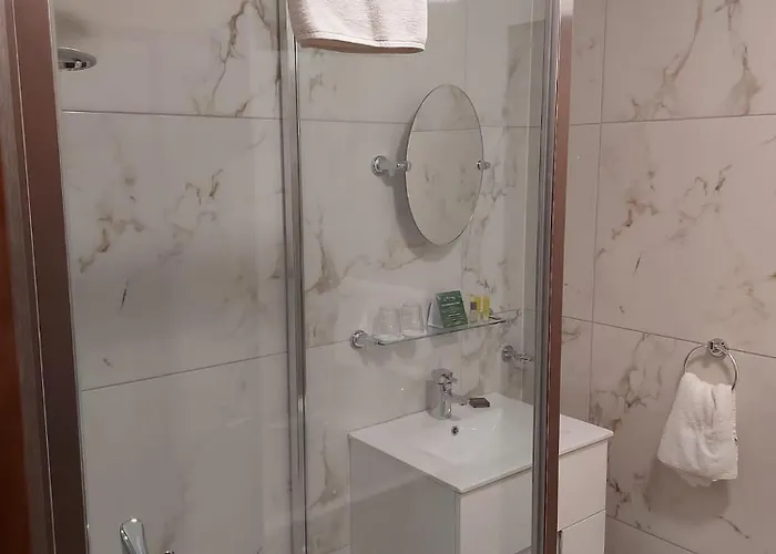 Tf Royal & Theatre Hotel Castlebar