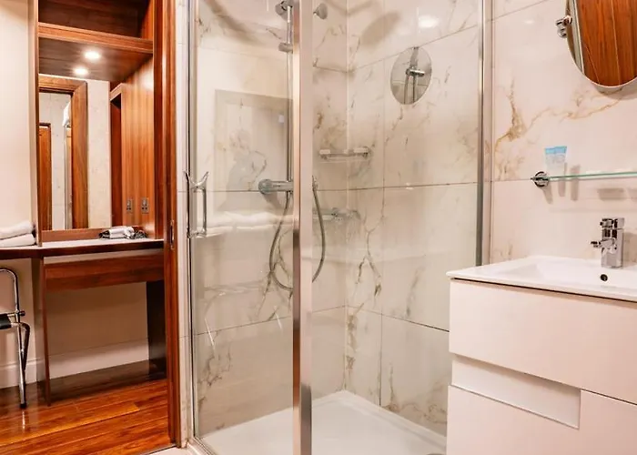 Tf Royal & Theatre 3* 캐슬바