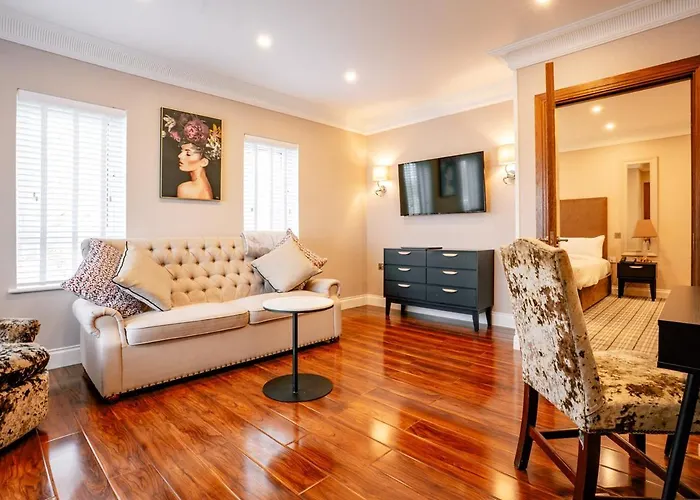 Tf Royal & Theatre 3* 캐슬바