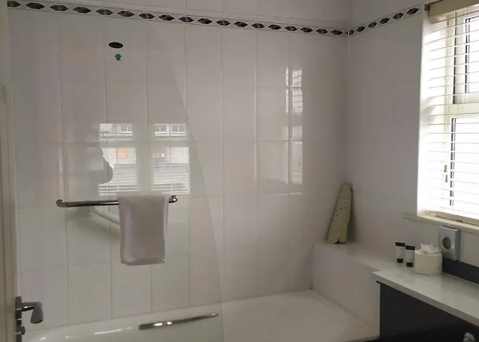 Tf Royal & Theatre 호텔 캐슬바