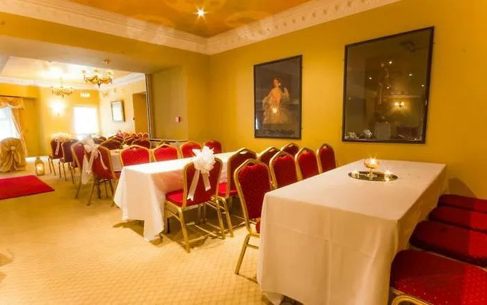 Tf Royal & Theatre 3* 캐슬바